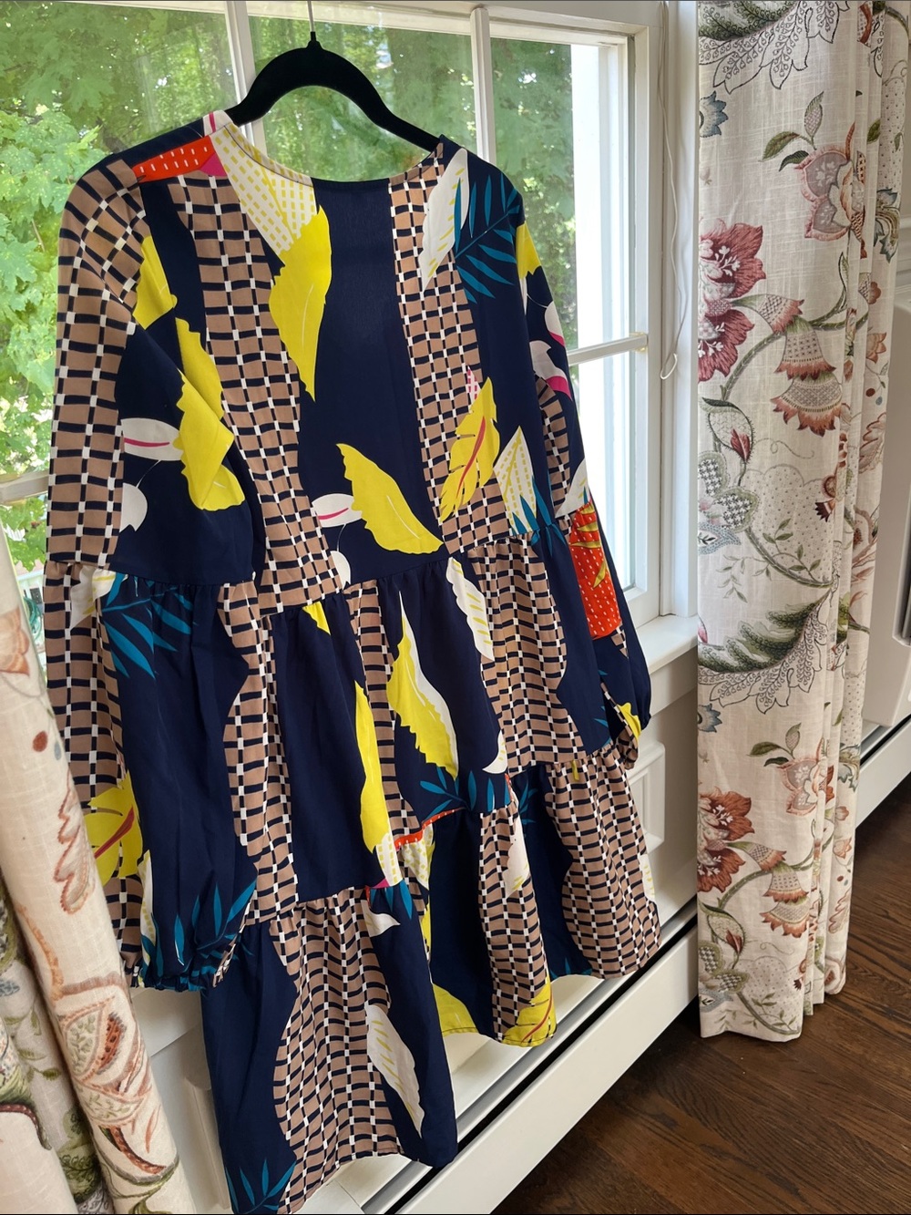 Navy Floral & Geometric Tiered V-Neck Tunic with Puff Sleeves - Picture 3 of 3